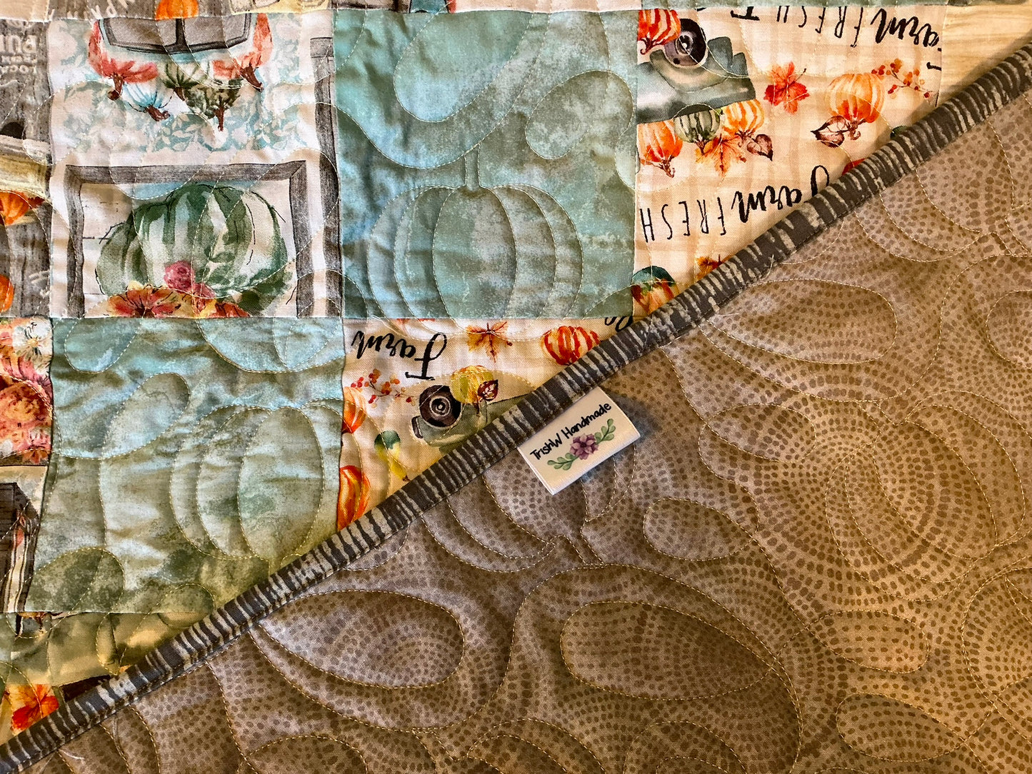 Handmade fall all-cotton lap throw quilt, "Be Thankful", edge-to-edge quilting